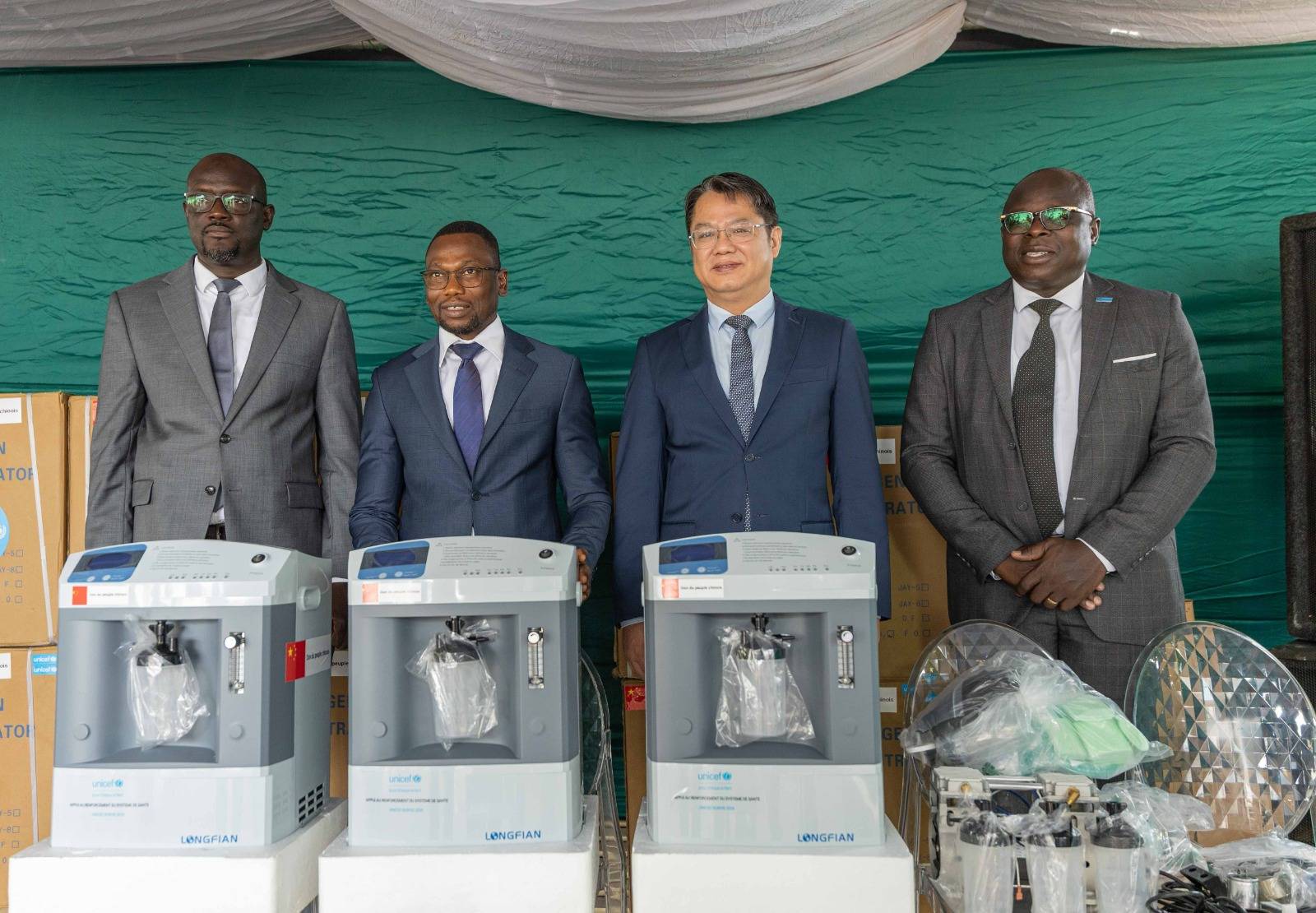 Modernisation du système de santé au bénin : dotation massive de 600 concentrateurs d&rsquo;oxygène pour les urgences