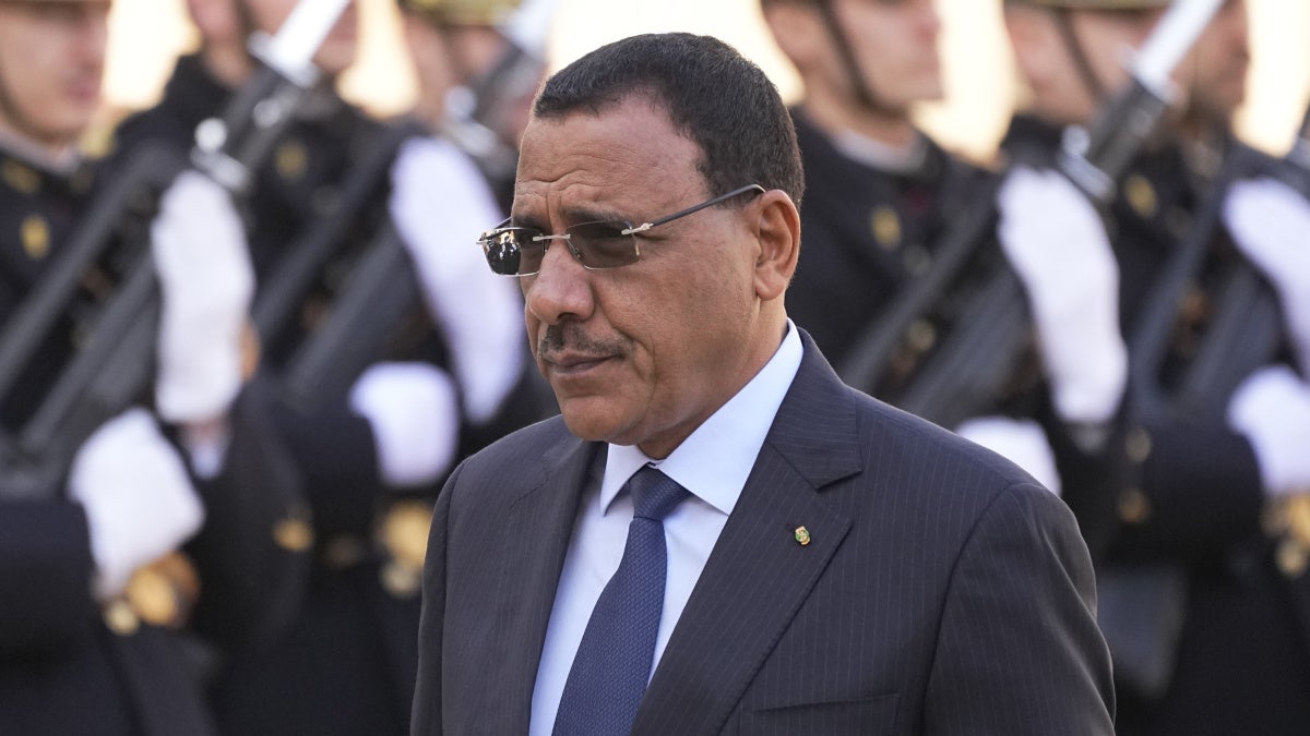 Détention arbitraire de l&rsquo;ex-président Bazoum au Niger : deux ans d&rsquo;illégalité