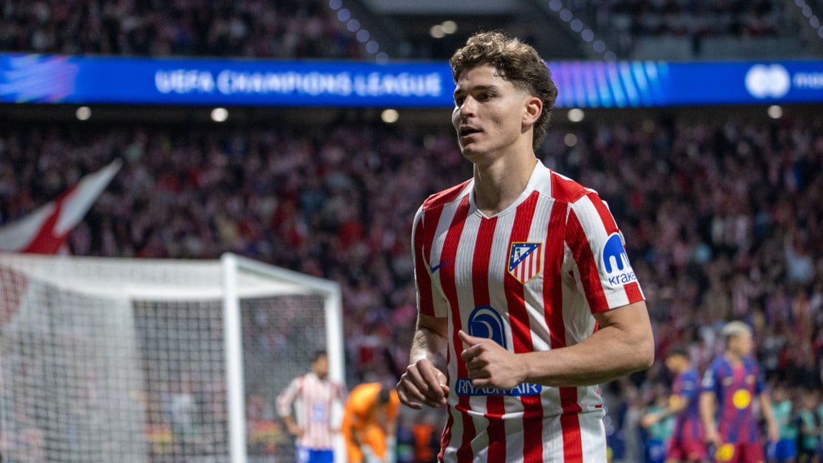 Julian Alvarez au cœur d&rsquo;un duel entre le PSG et le FC Barcelone