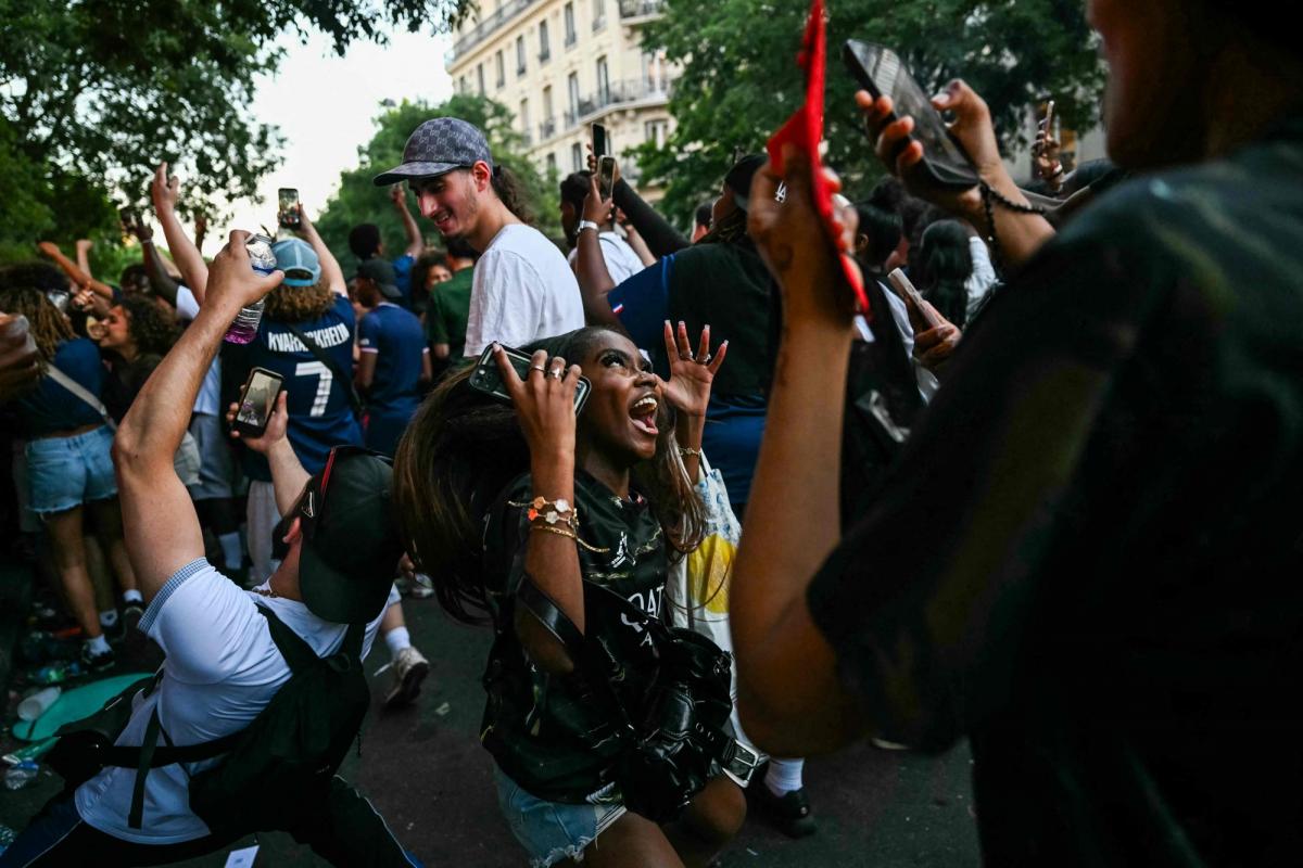 Paris vibre pour le deuxième sacre européen du PSG entre liesse et tensions