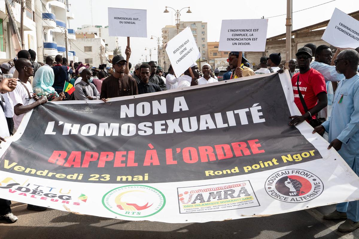 Arret en Senegal d&rsquo;un francais pour homosexualite : les details