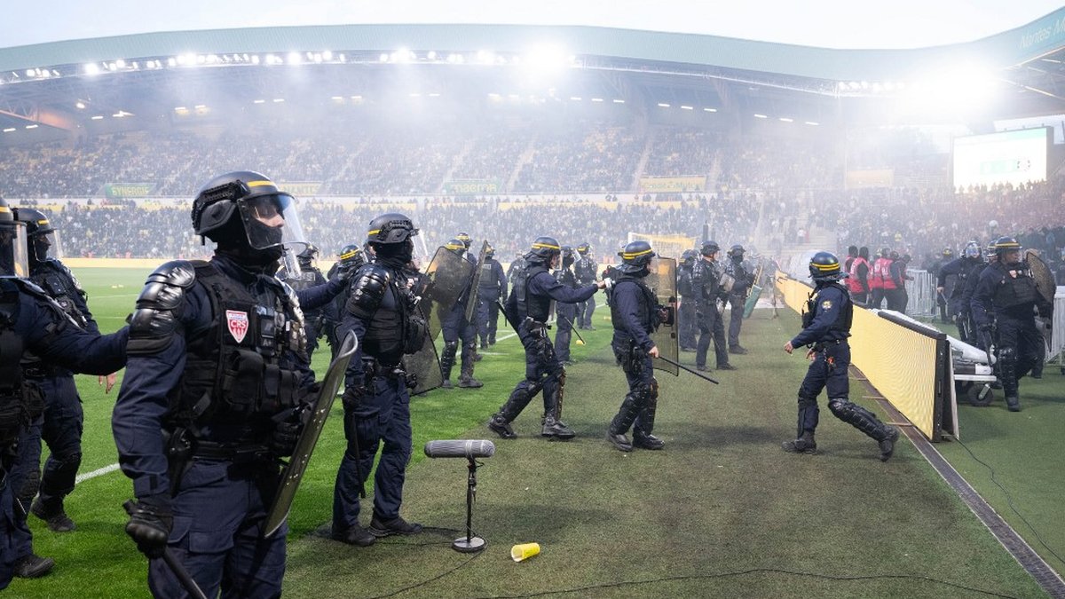 Incidents lors de Nantes – Toulouse : les conséquences et le calendrier des sanctions