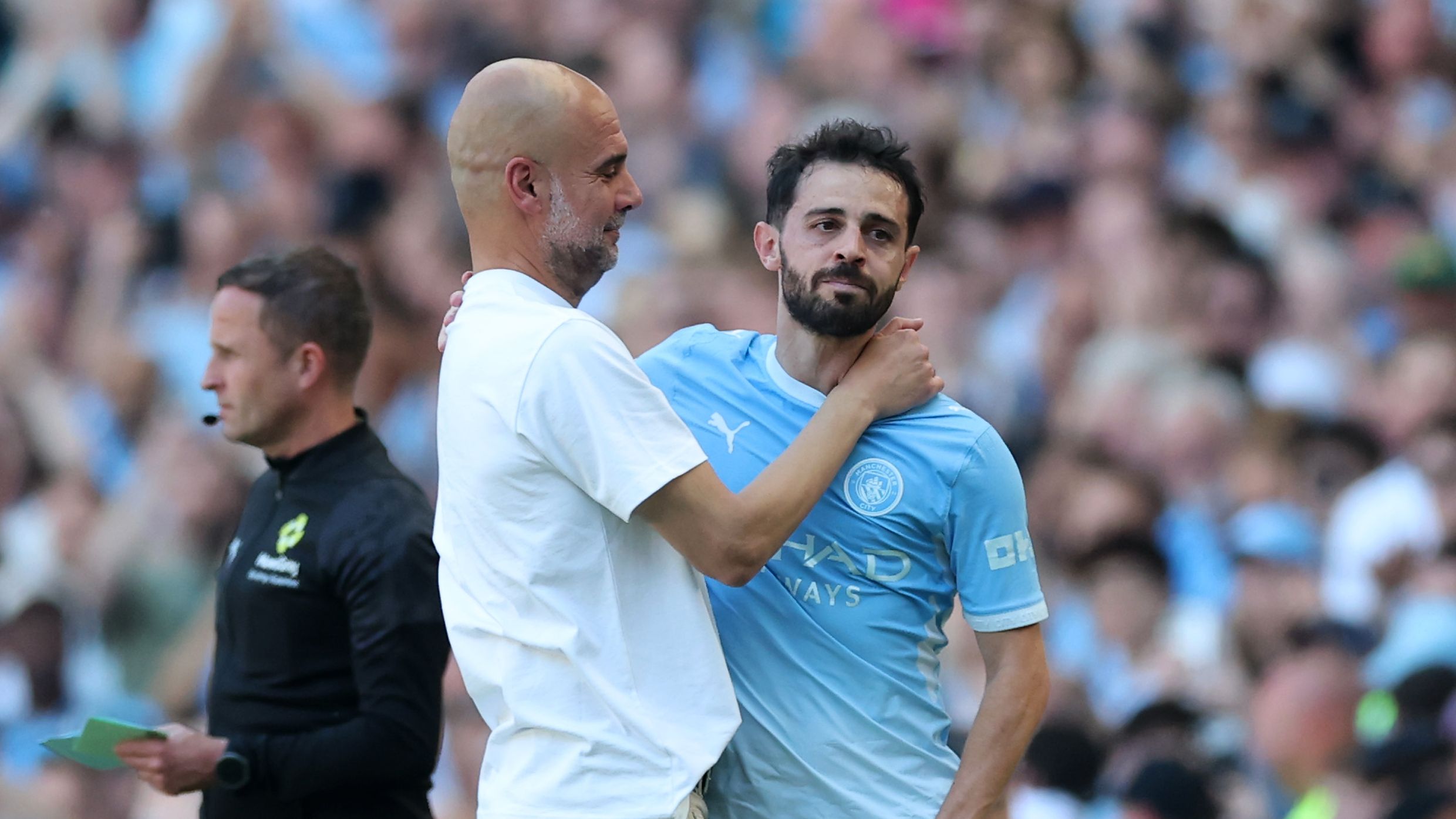 Wayne Rooney fustige l&rsquo;hommage controversé à Bernardo Silva et John Stones lors du dernier match de Manchester City
