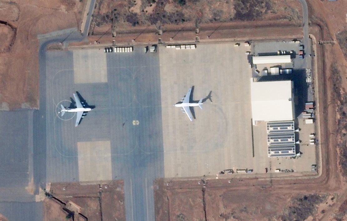 Tensions au Niger : le pouvoir dénonce une ingérence étrangère après l&rsquo;assaut de l&rsquo;aéroport de Niamey