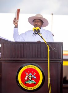 Faure Gnassingbé et Yoweri Museveni lors d'un échange diplomatique