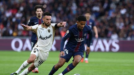 Senny Mayulu lors du match du PSG contre Brest, le 10 mai 2026 au Parc des Princes à Paris. (JEAN CATUFFE / AFP)