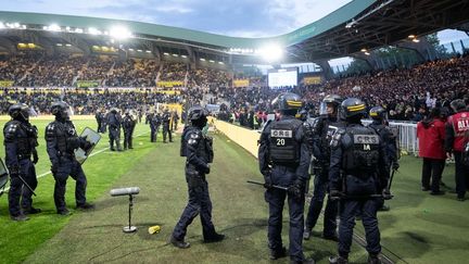 Les forces de l'ordre interviennent à la Beaujoire le 17 mai 2026.