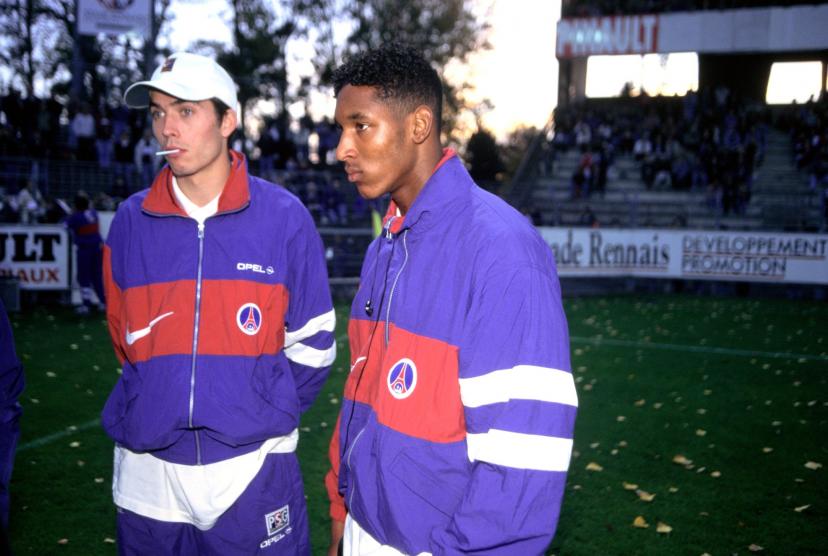 Nicolas Anelka (à droite) avec Jérôme Leroy, sous les couleurs du PSG, en octobre 1996 à Rennes.