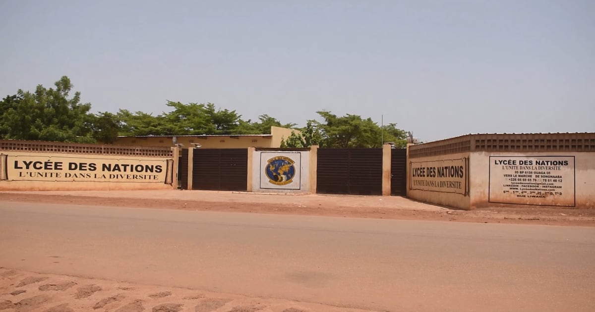 Réglementation des frais scolaires au Burkina Faso : entre soulagement et critiques