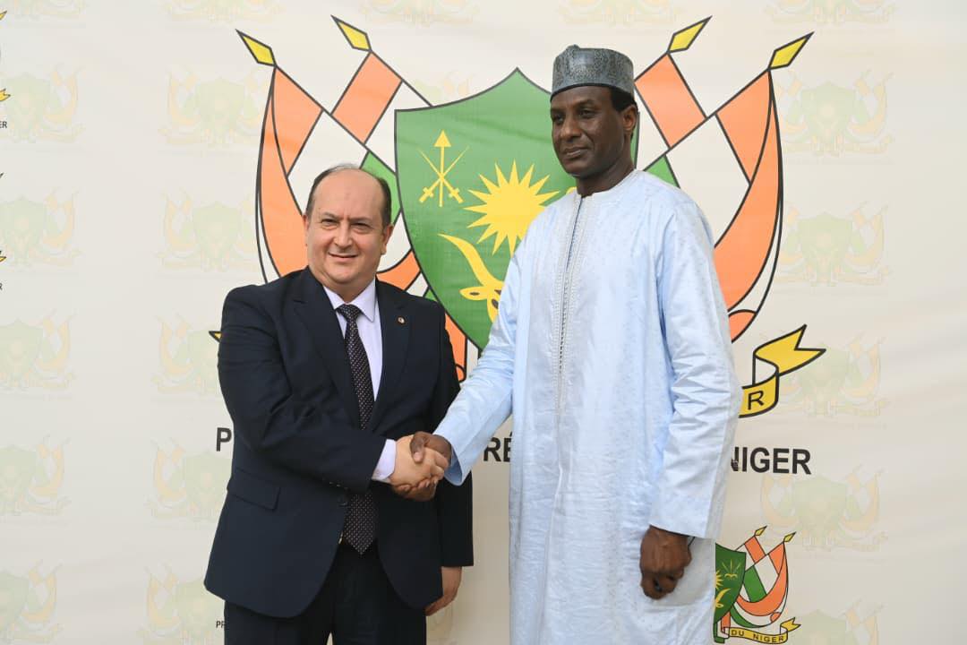 Renforcement des liens bilatéraux : Sifi Ghrieb en audience chez le président Abdourahamane Tiani à Niamey