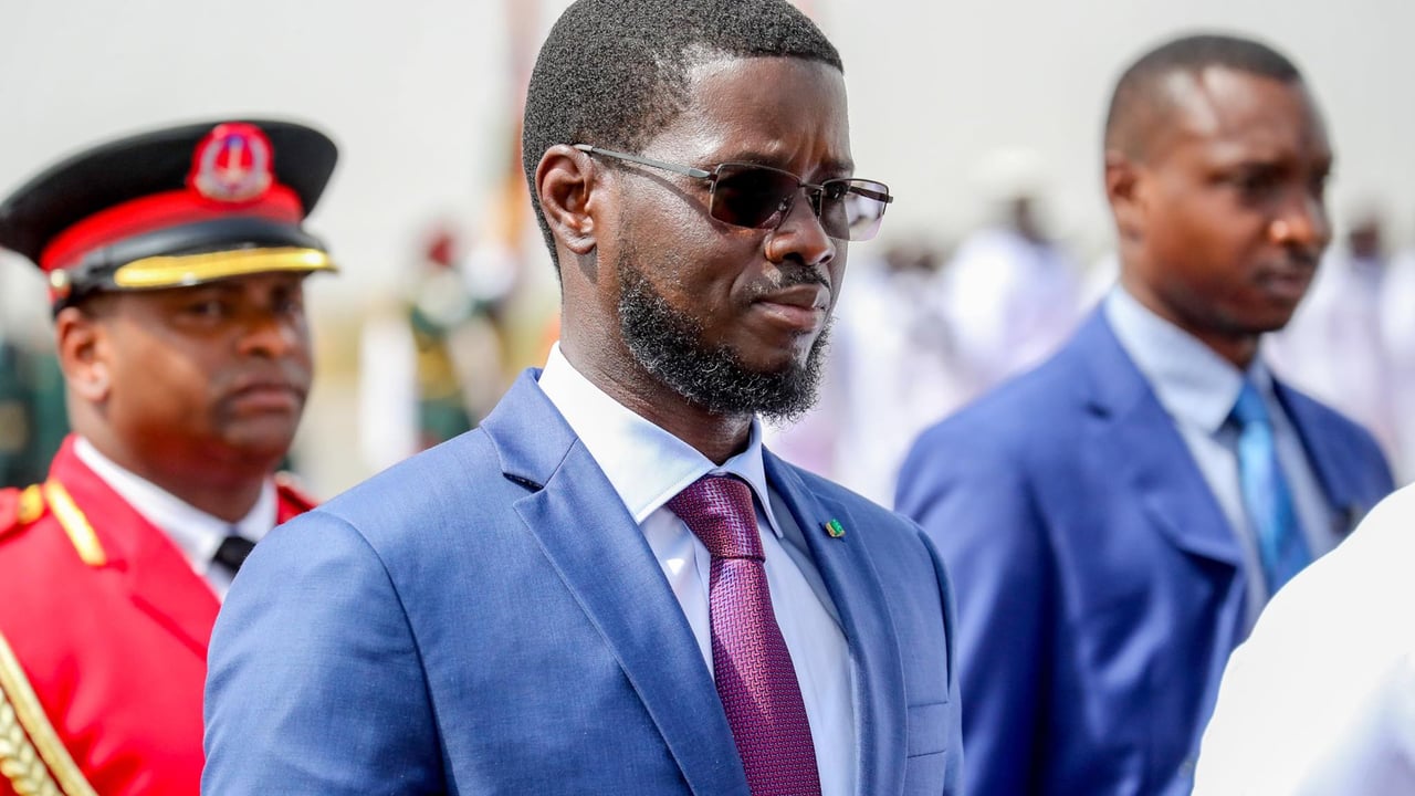 Bassirou diomaye faye face à l&rsquo;équation législative sans pastef au Sénégal