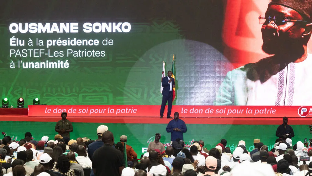 Ousmane Sonko et Bassirou Diomaye Faye lors d'une rencontre politique