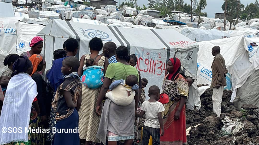Civils fuyant les combats dans l'est de la République démocratique du Congo