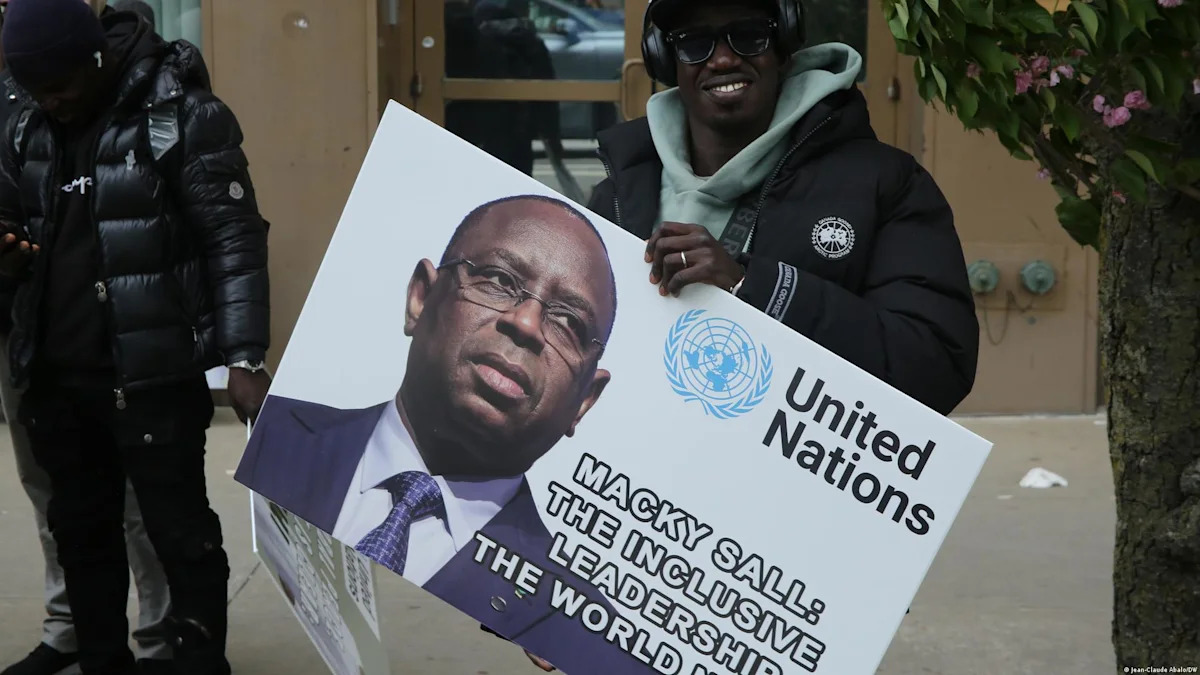 Rencontre entre Bassirou Diomaye Faye et Macky Sall : une polémique qui enfle au Sénégal