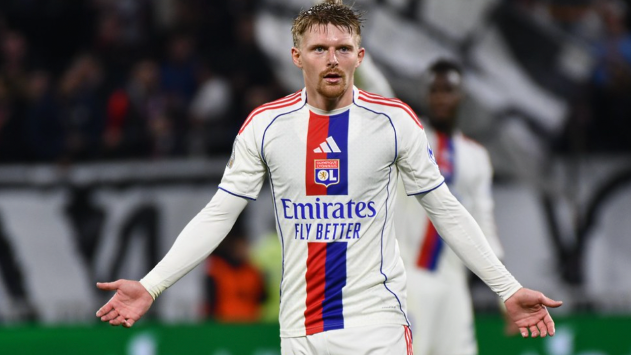 Ligue 1 : l&rsquo;ol doit jouer son premier match malgré les barrages de la ligue des champions