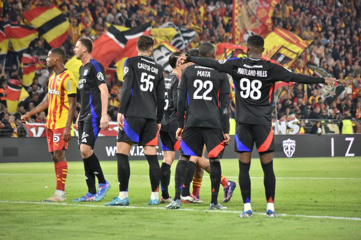 L&rsquo;olympique lyonnais bloqué par la lfp pour son premier match en ligue 1