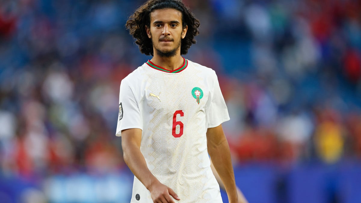 Ayyoub Bouaddi et le PSG : pourquoi ce transfert bloque-t-il malgré son intérêt ?