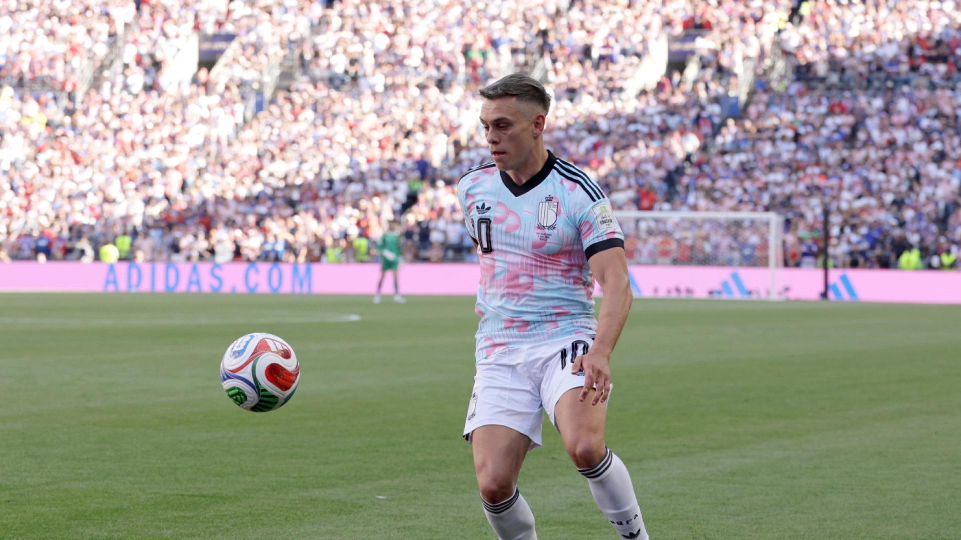 Leandro trossard signe à besiktas après avoir brillé avec arsenal