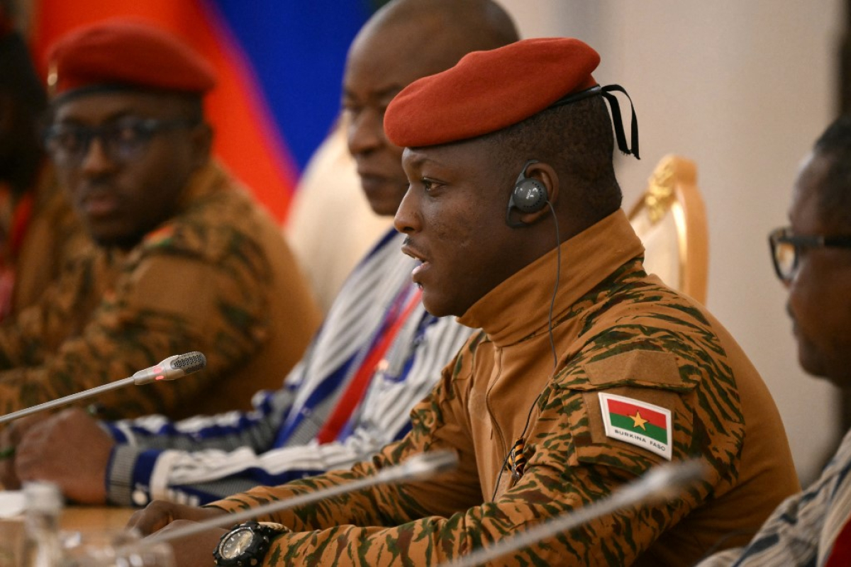Tensions diplomatiques : le Burkina Faso coupe les ponts avec la France