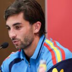 Ferran torres pourrait rejoindre le psg : barcelone fixe ses conditions