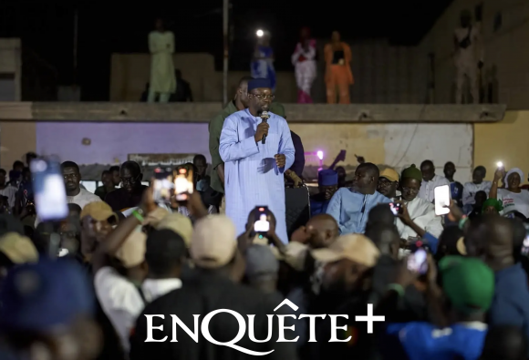 Ousmane Sonko lors de sa tournée à Mbacké