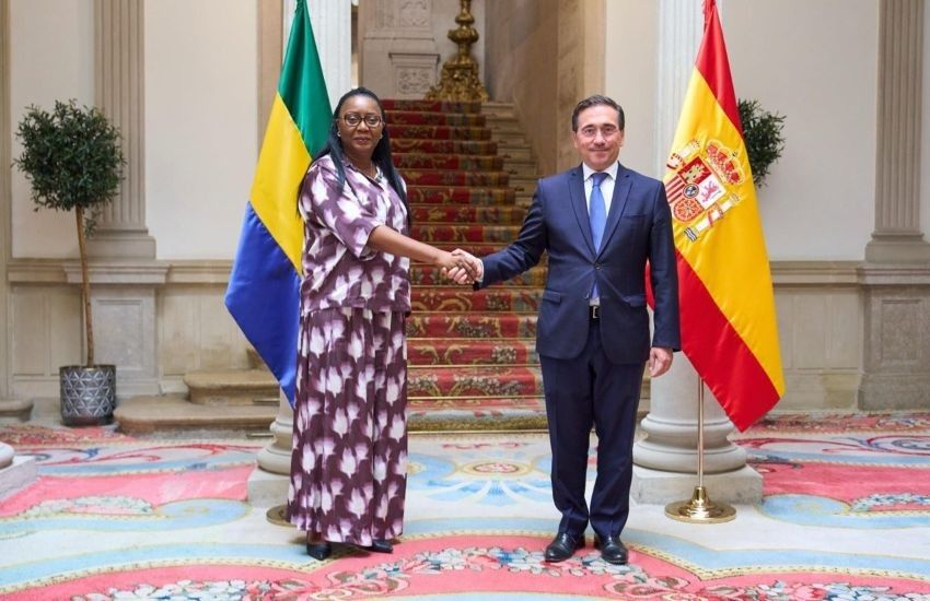 Rencontre entre la ministre gabonaise Marie-Edith Tassyla-Ye-Doumbeneny et son homologue espagnol José Manuel Albares