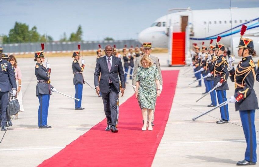 Le président Oligui Nguema et la ministre française de la Culture