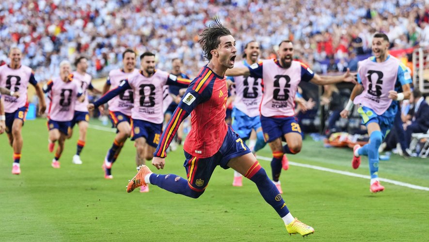 Ferran Torres, attaquant espagnol buteur en finale de la Coupe du monde, en discussion pour rejoindre le Paris Saint-Germain