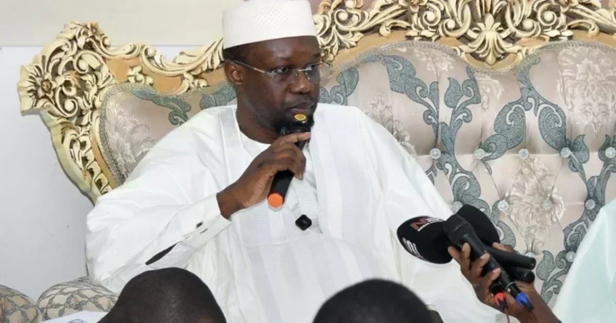 Serigne Habib Sy rejoint le Pastef en présence d’Ousmane Sonko à Tivaouane