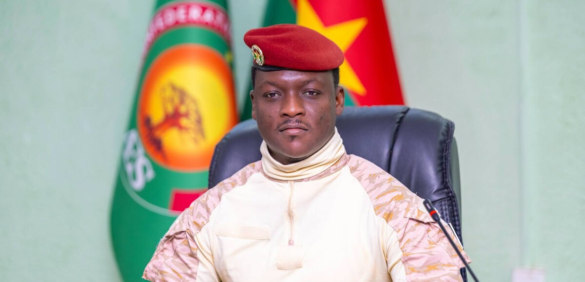 Au Burkina Faso, des journalistes en formation militaire : une initiative qui interroge