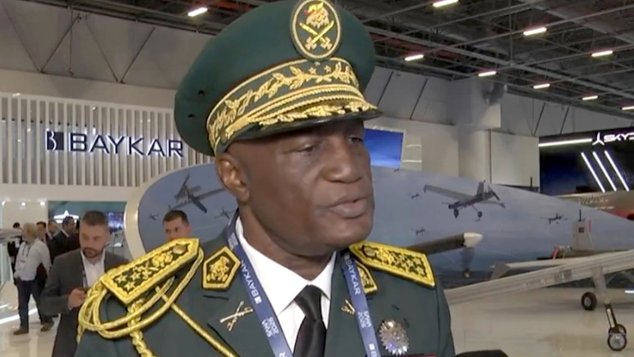 Hippolyte Ebaka, l&rsquo;officier qui dirige l&rsquo;armée camerounaise