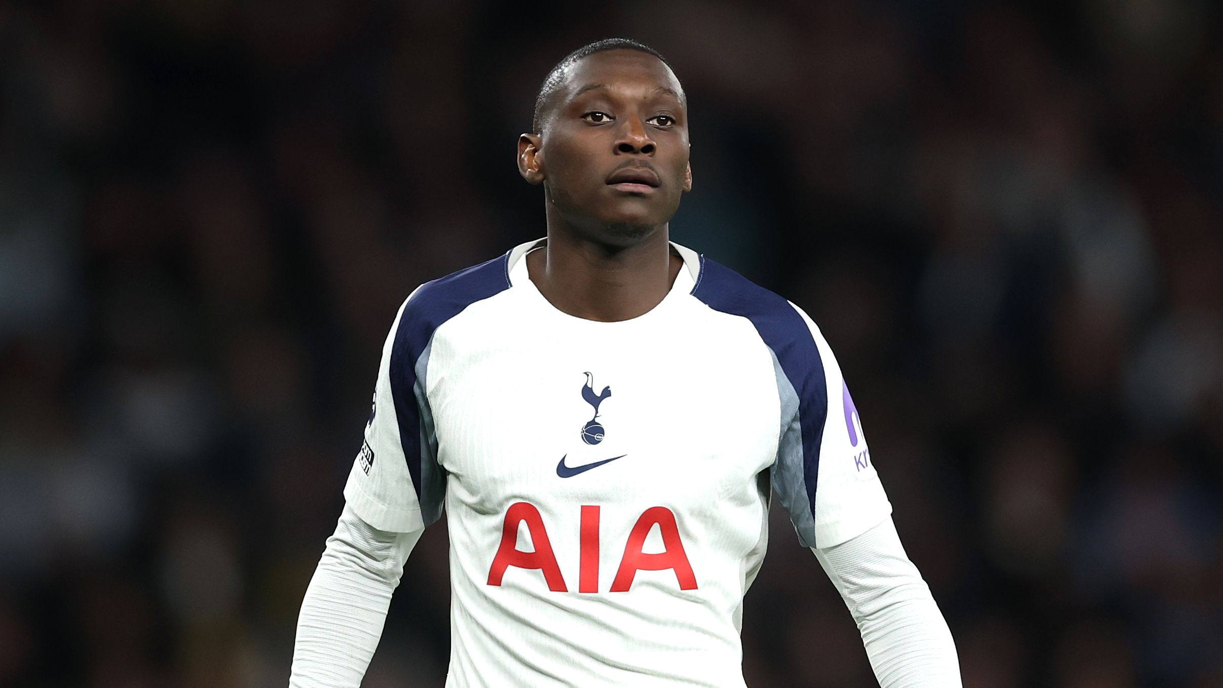Randal kolo muani revient à la juventus : son parcours semé d’embûches à tottenham