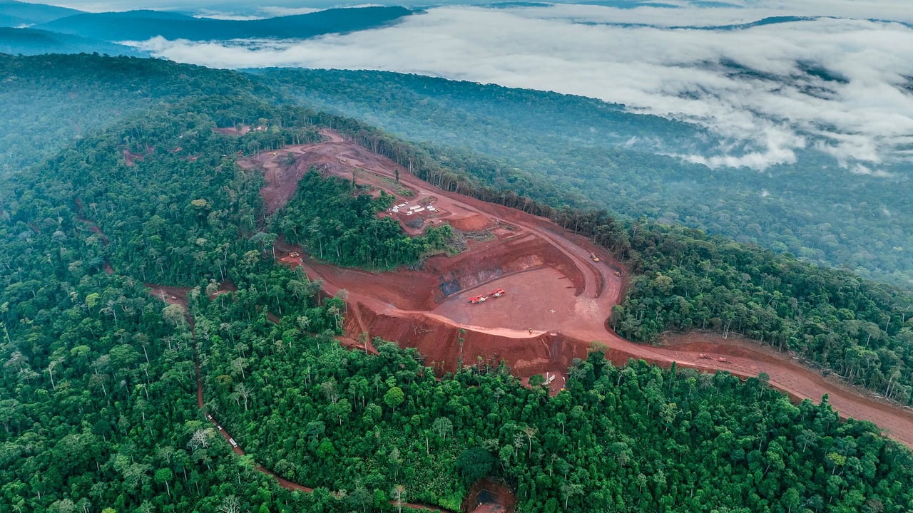 Le fer gabonais : les ambitions de Fortescue face à Libreville