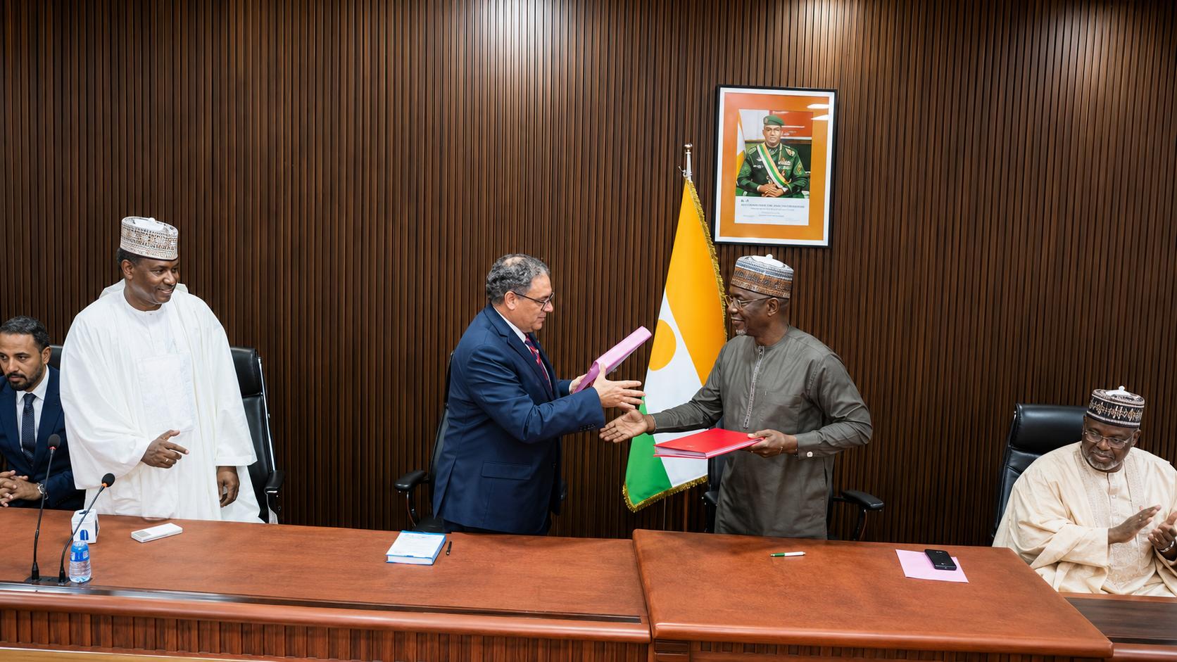 Le Niger mise 1,9 milliard de dollars sur un partenaire pétrolier fantôme