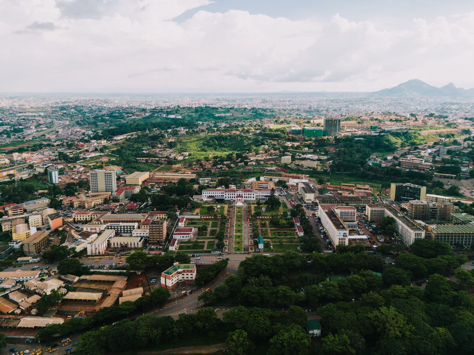 Note B reconduite : les répercussions qui attendent les Camerounais